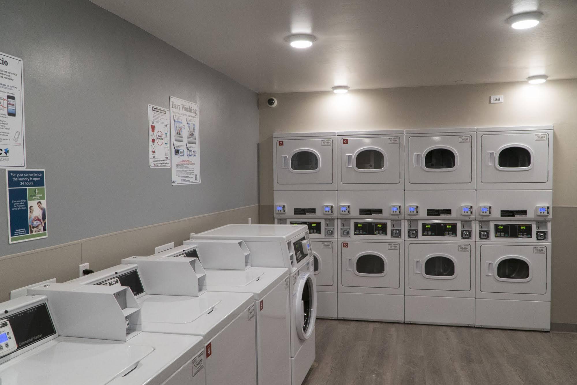 Woodspring Suites Bakersfield East Buitenkant foto
