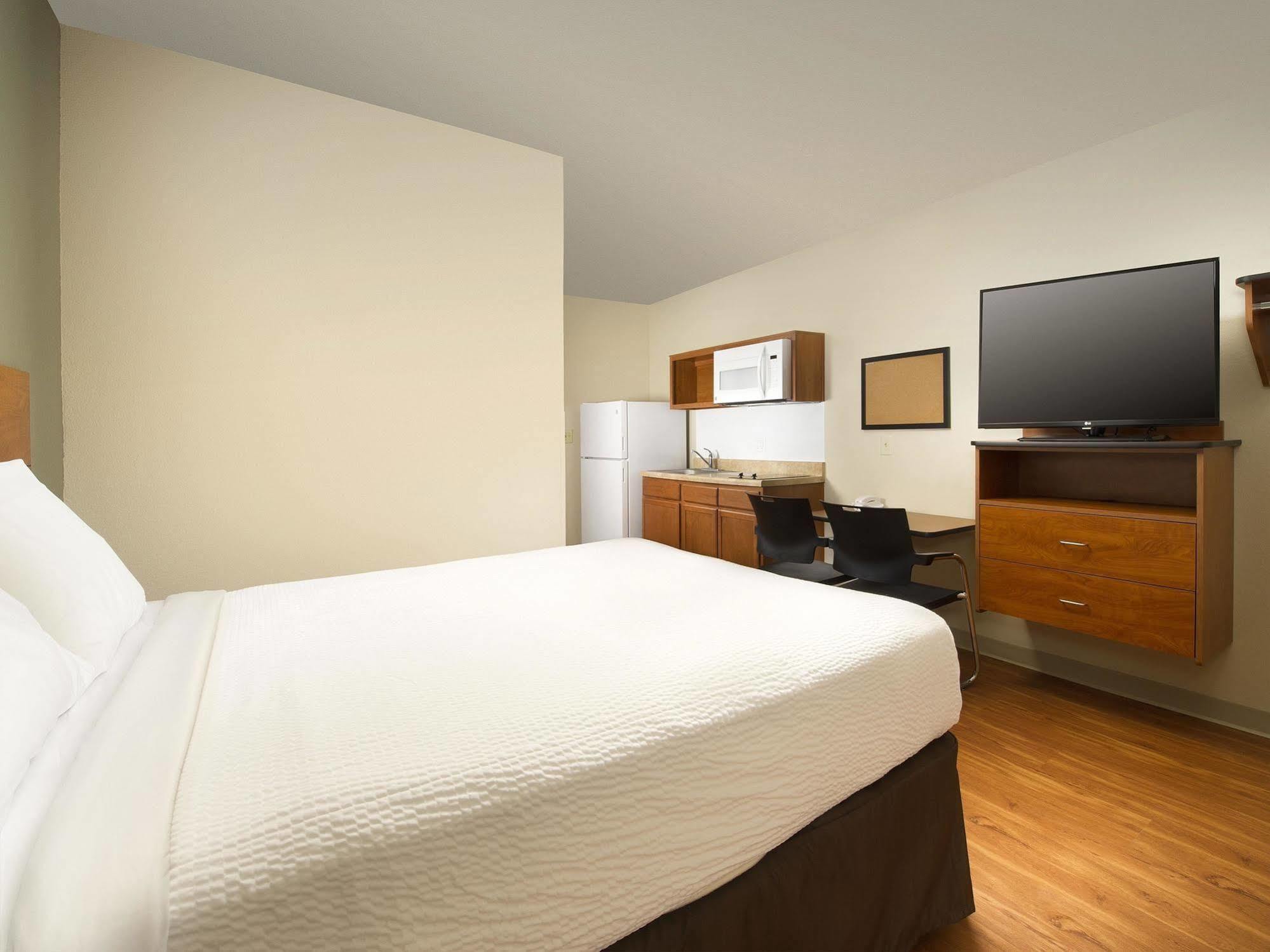 Woodspring Suites Bakersfield East Buitenkant foto